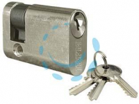 17633529093939-mezzocilindroinfilareovaleottonecromosatinato2401mm40centrato3010ka1